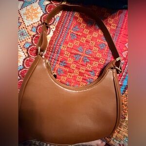 Chic Tan Leather Hobo Bag